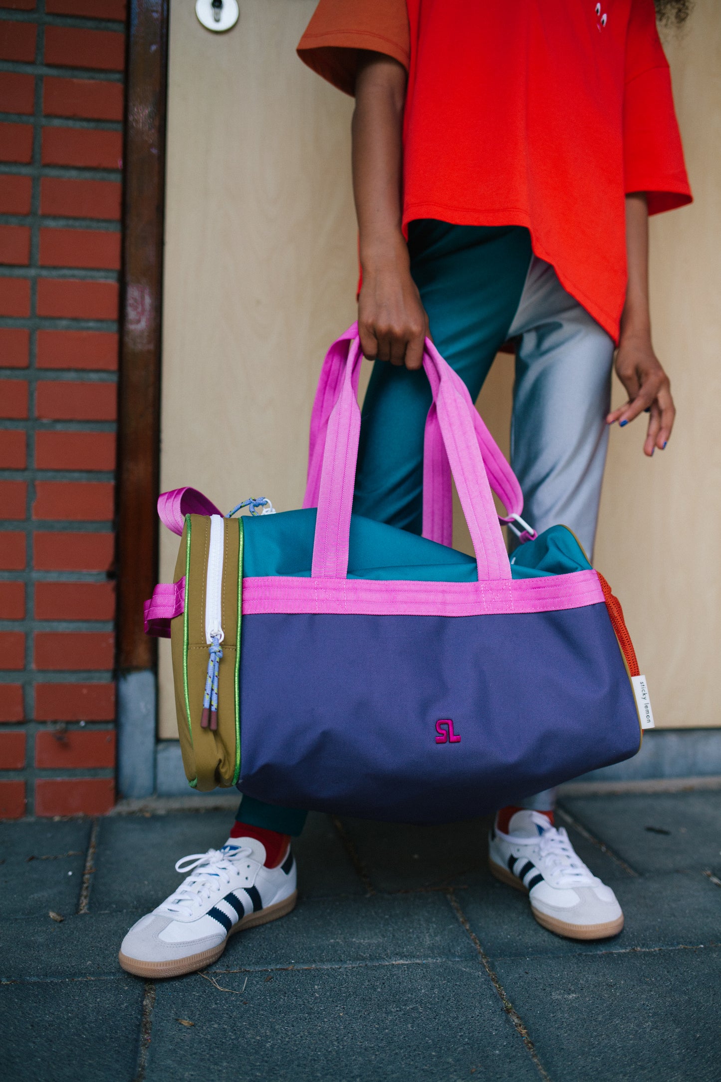 Sticky Lemon Sports Bag/Weekend Bag/Sportbag - Better Together | Skate