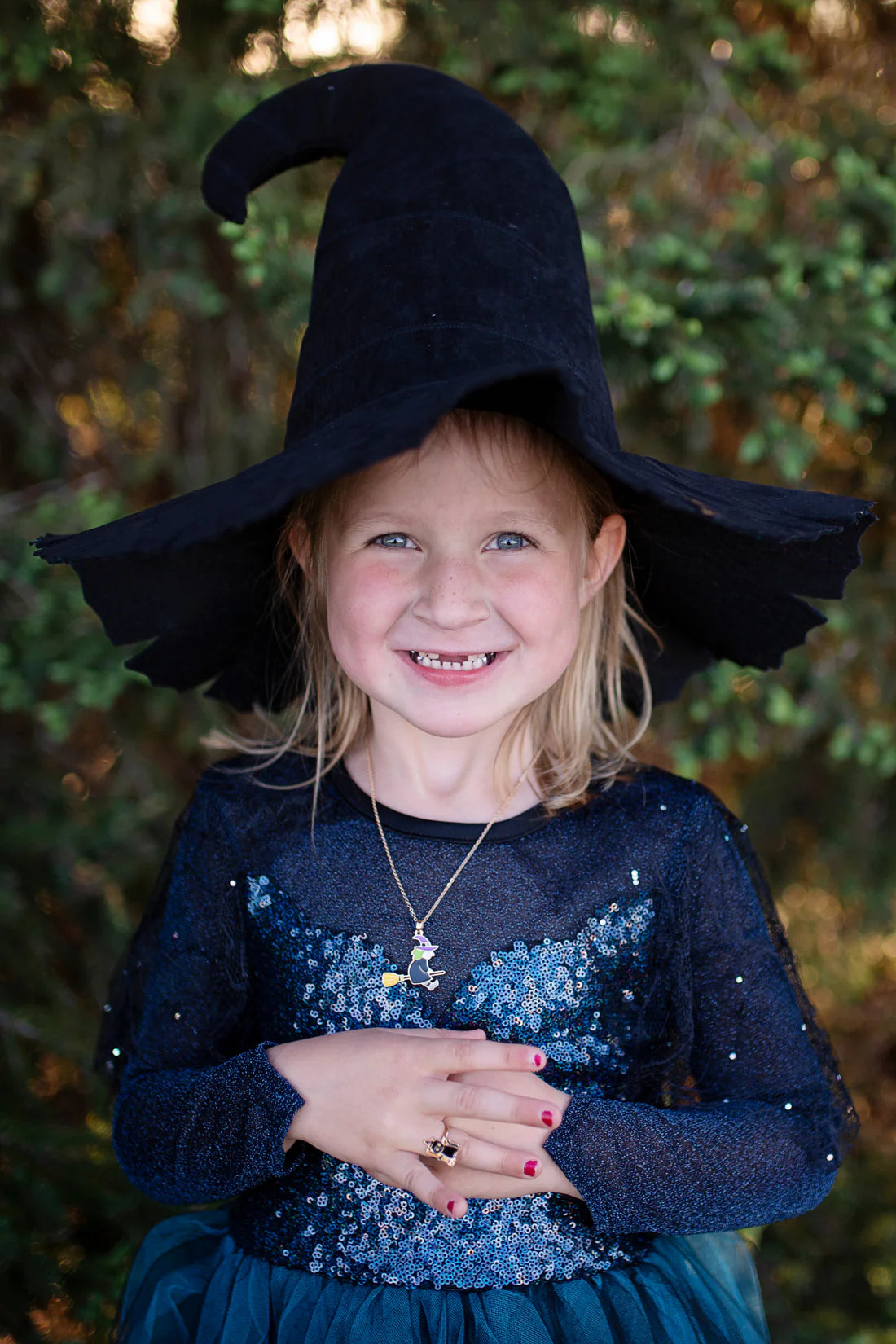 Great Pretenders Verkleedkledij Luna the Midnight Witch - Heksenjurk - 5/6 jaar