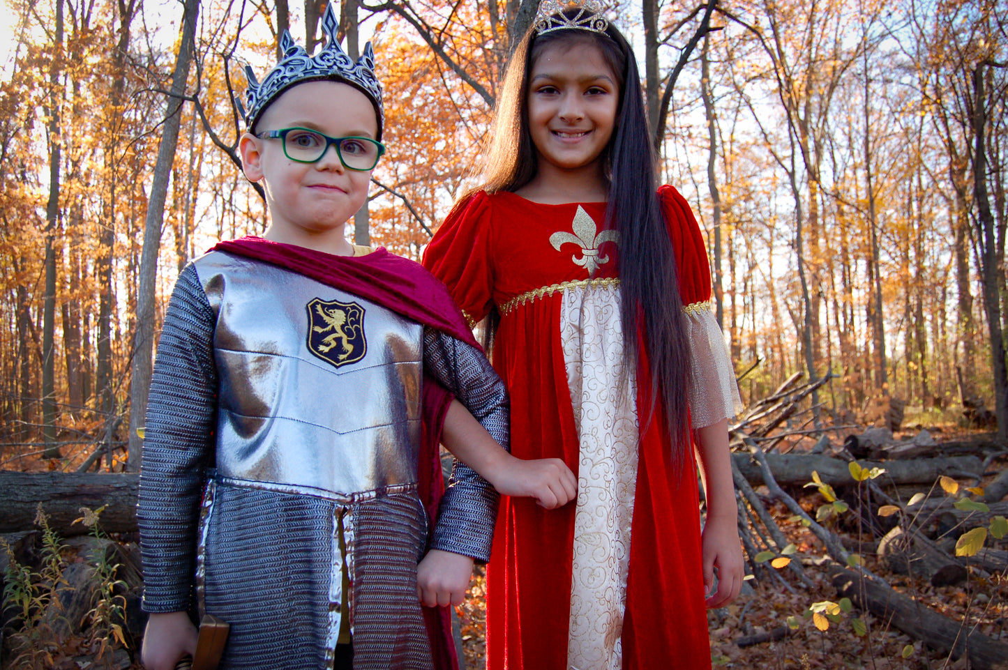 Great Pretenders Fancy Dress Silver Knight tunic with cape - Multi