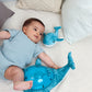 Cloud-B Tranquil Whale Rustgevende Knuffel met geluiden, projectie - Blauw