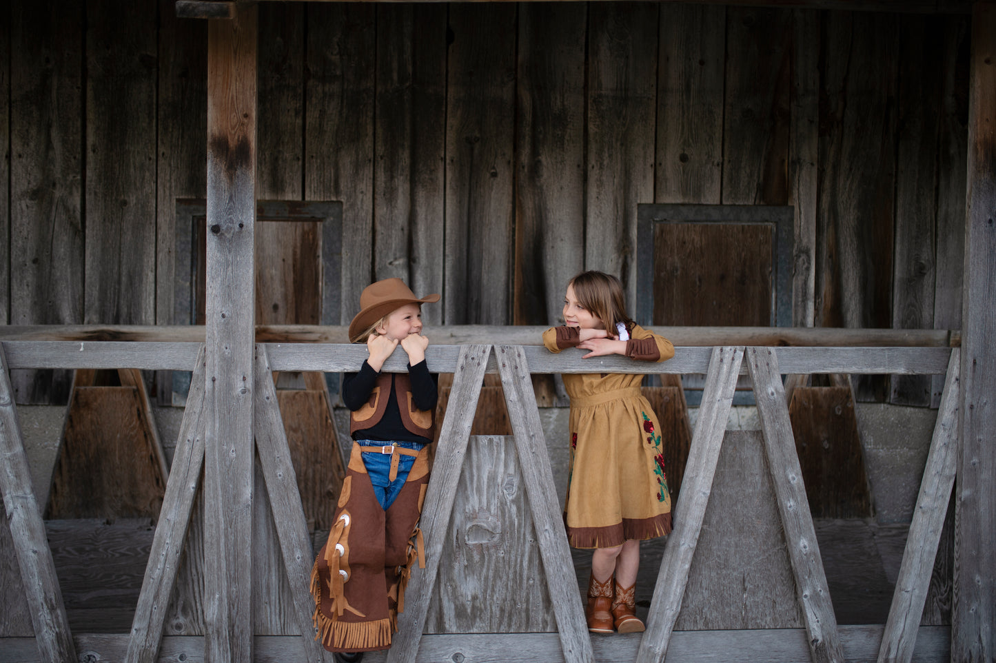 Great Pretenders Verkleedkledij Cowboy vest en beenlappen - Bruin