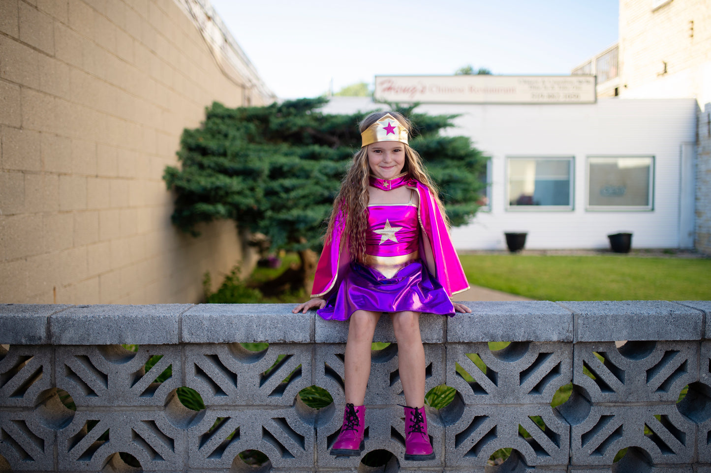 Great Pretenders Fancy Dress Superheroine Star dress with cape and headband - Magenta/Purple