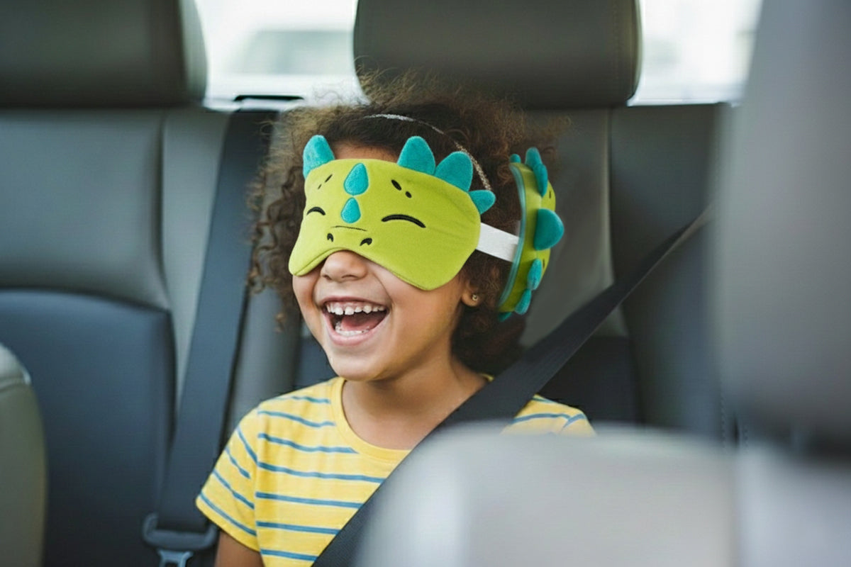ZooNap Dizzy Dino - Reiskussen met slaapmasker - Geschikt vanaf 3 jaar - Groen