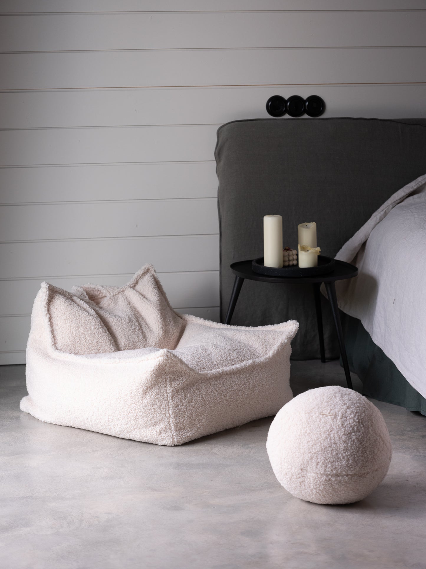 Wigiwama Teddy Beanbag Chair / Zitzak - 80x70x50cm - Cream White