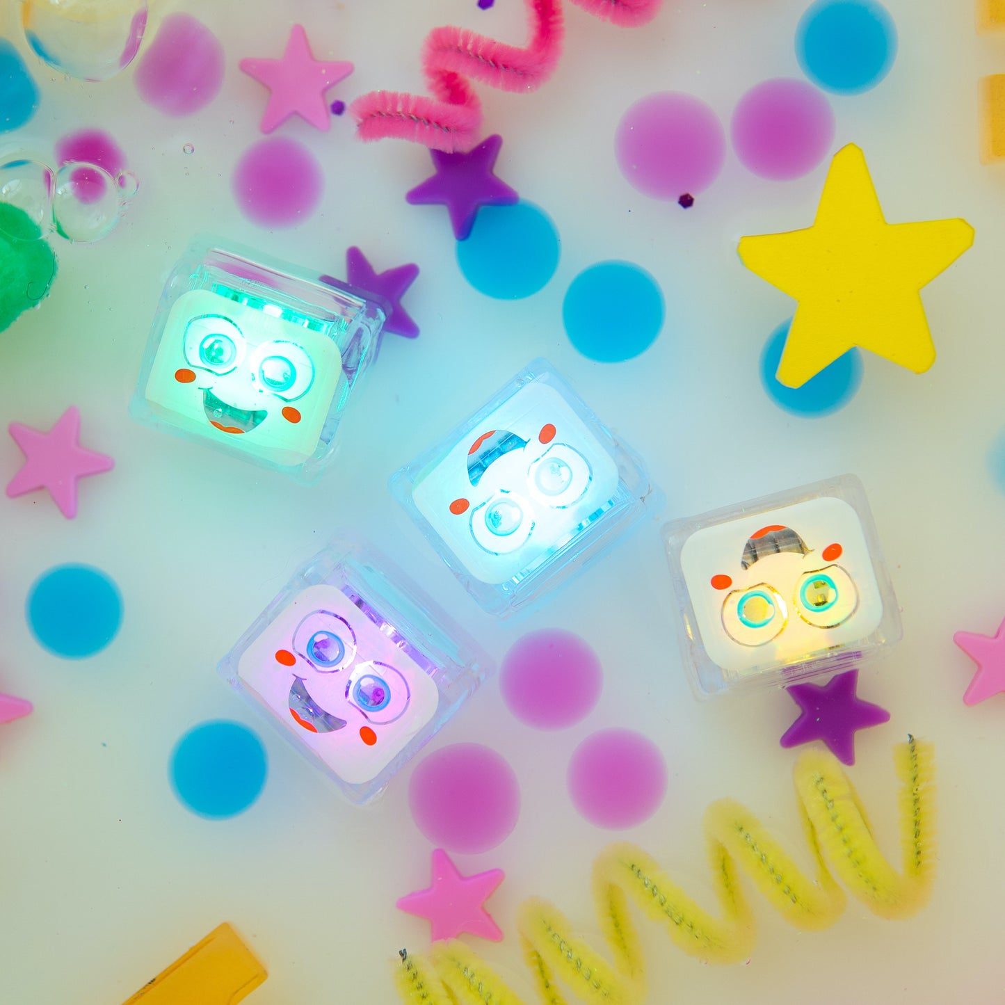 Glo Pals Alex Light up cubes - 4 weken licht - Geel