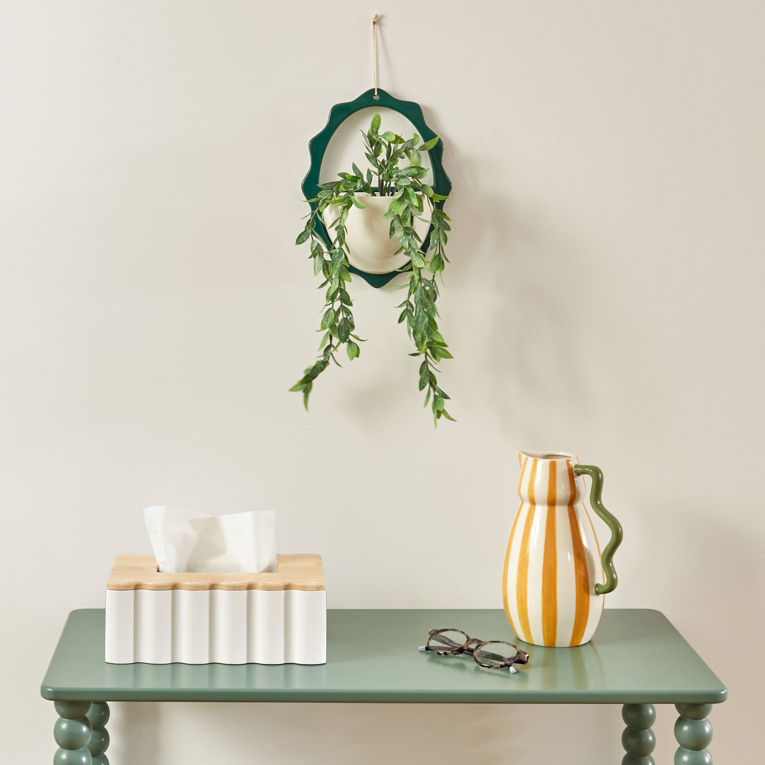 Atmosphère plante artificielle plante suspendue avec pot - 16x16x31cm - noir / vert