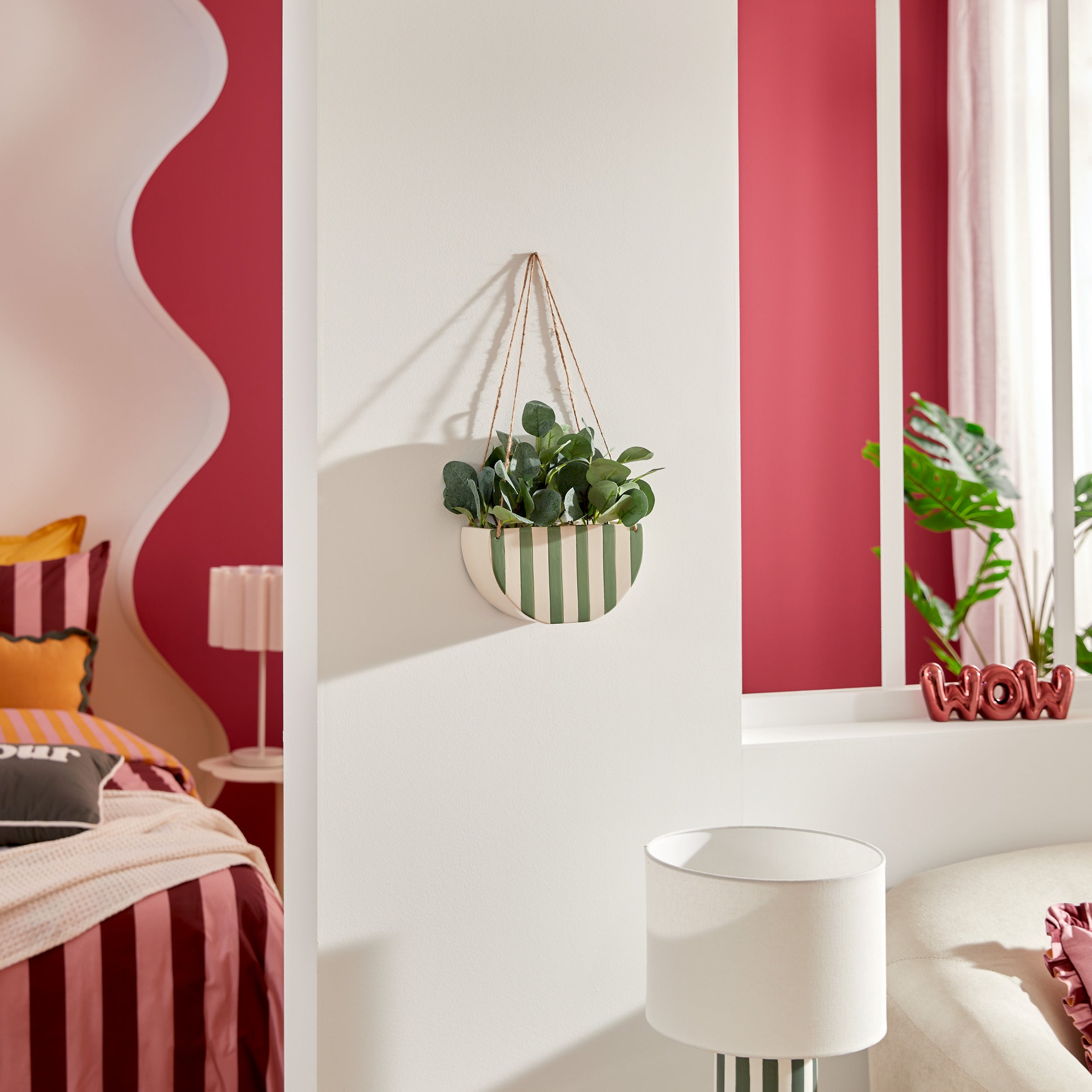 Atmosphère plante artificielle plante suspendue avec pot - 16x16x31cm - noir / vert