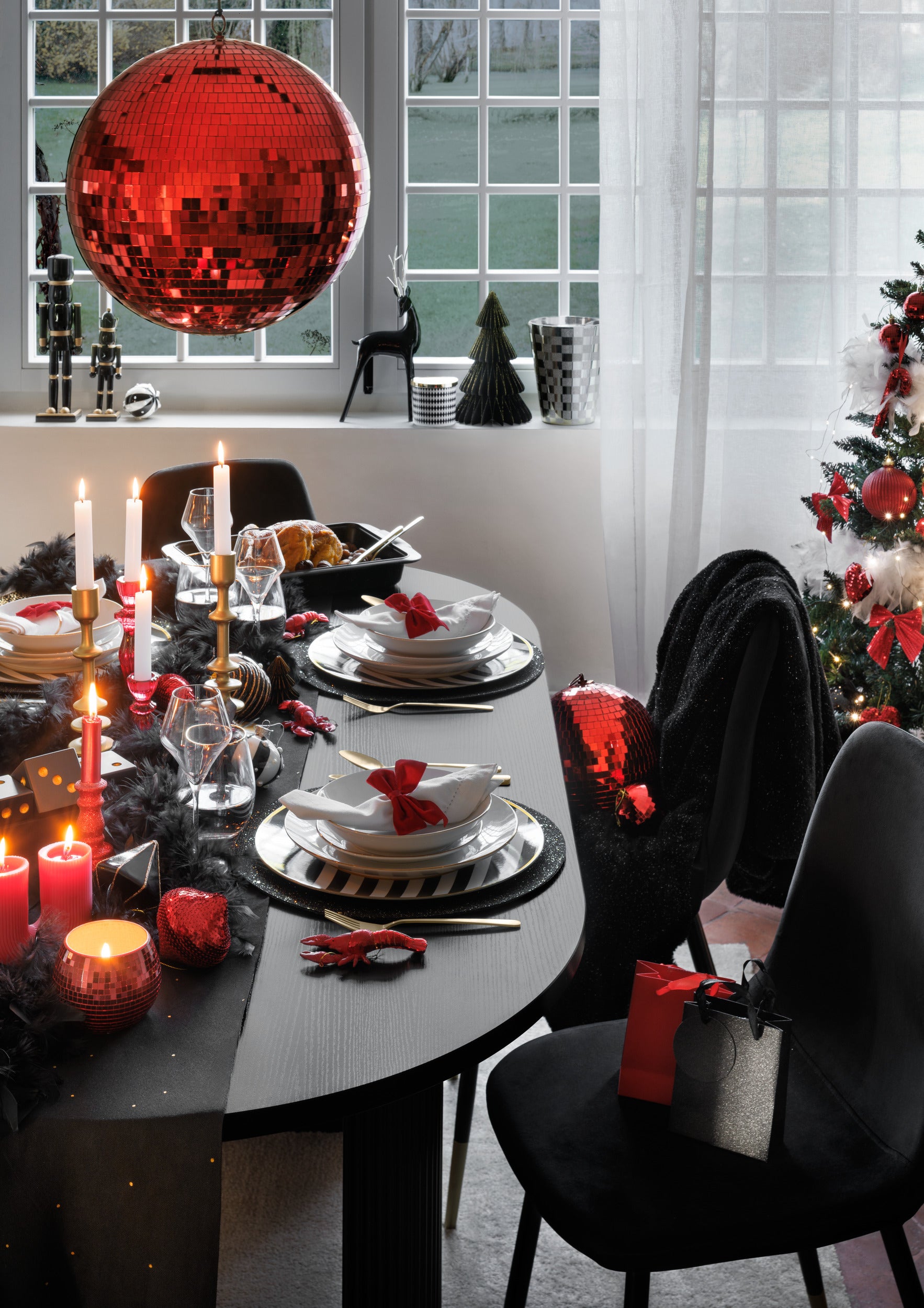 Fééric Lights and Christmas Christmas String - Set Of 2 - Striped Red With White - 40x60cm - For the Christmas Tree