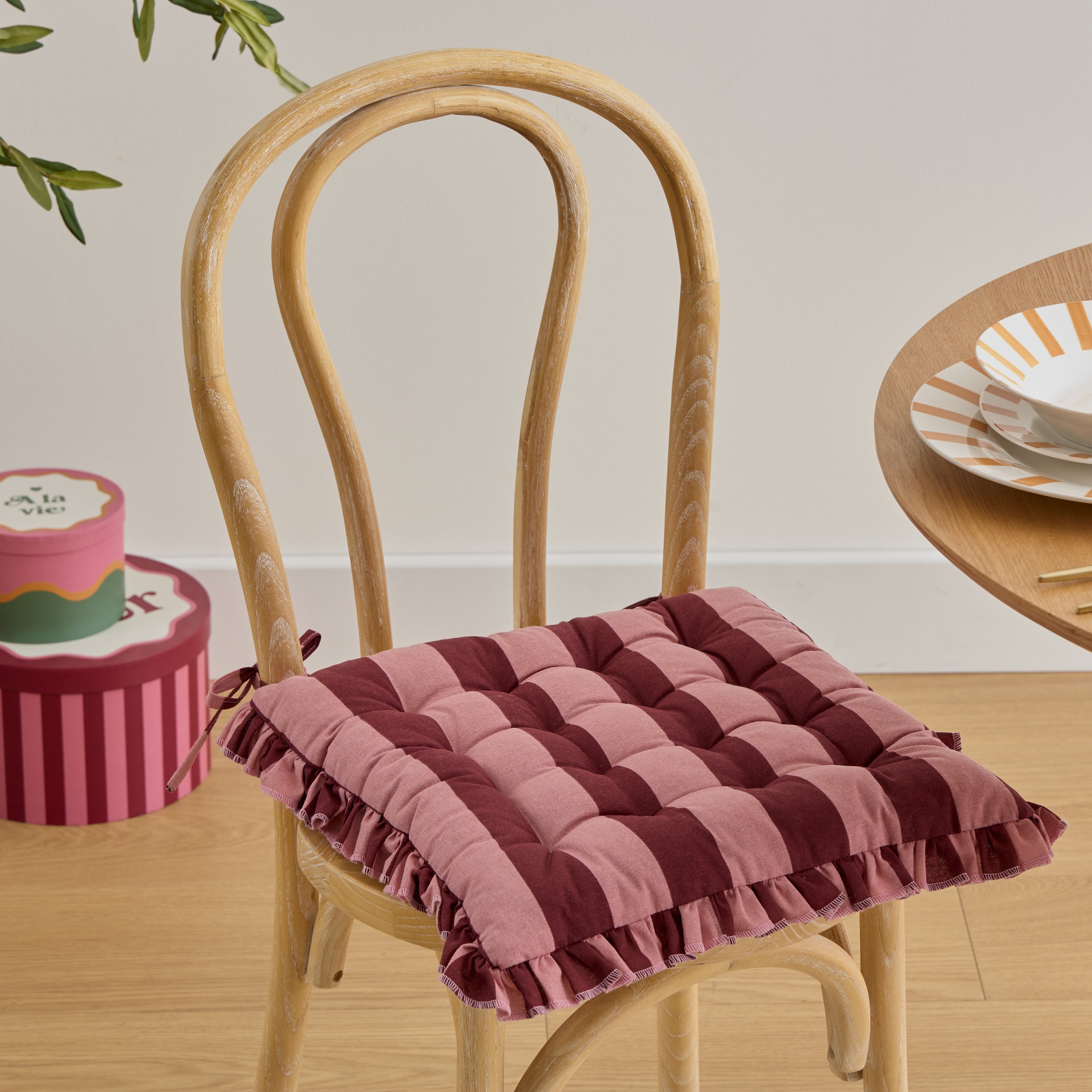 Atmosphera Stoelkussen Chéri - 38x38cm - Roze