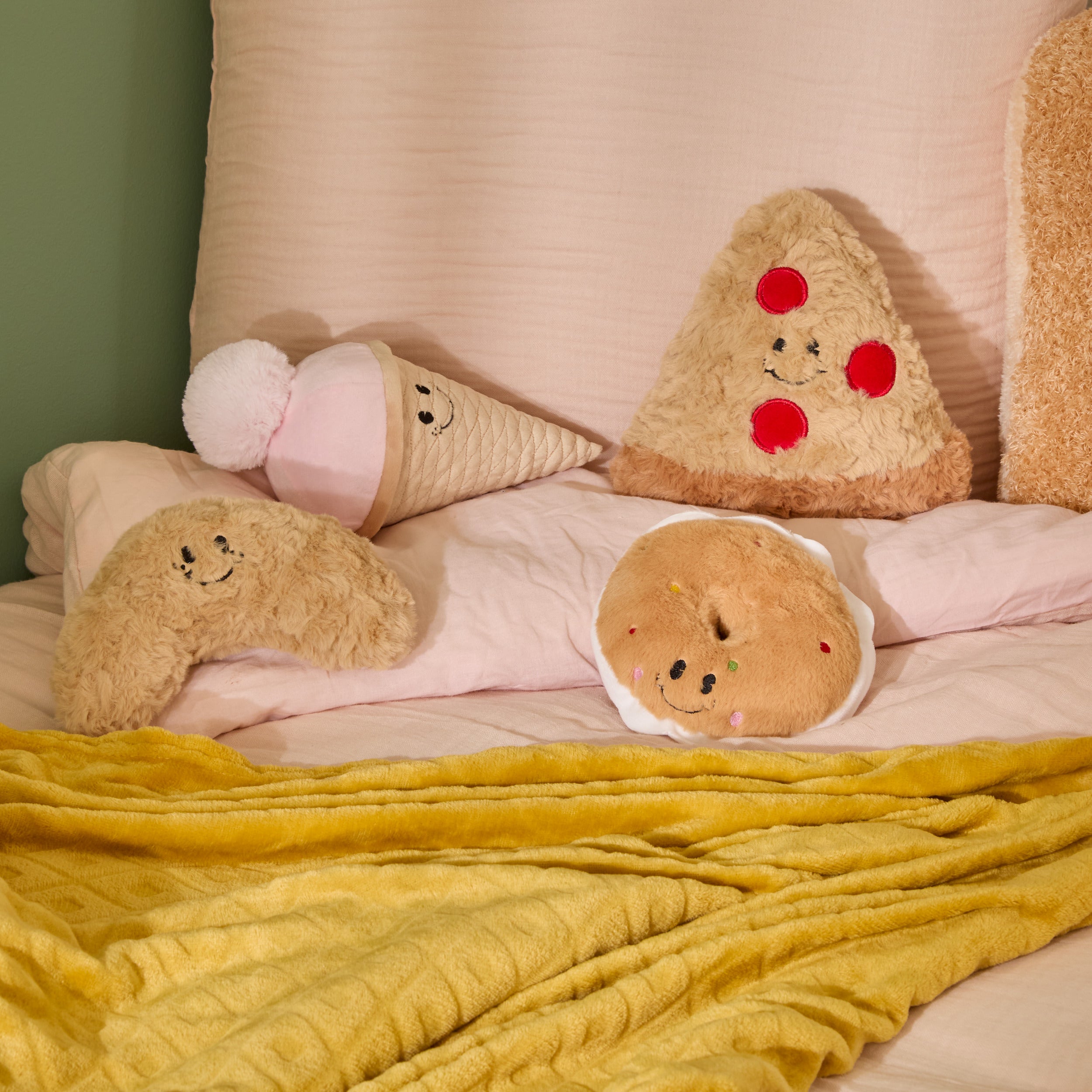 Atmosphera Kids Knuffel Croissant - 24x3x12cm - Beige