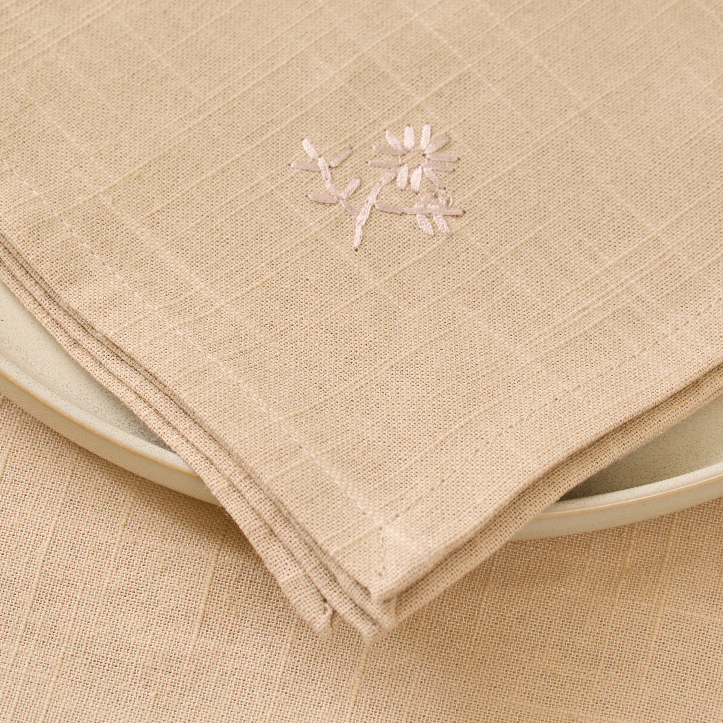 Atmosphera Katoenen Joy Servetten - 4 stuks - Stoffen servetten - 40x40cm - Beige