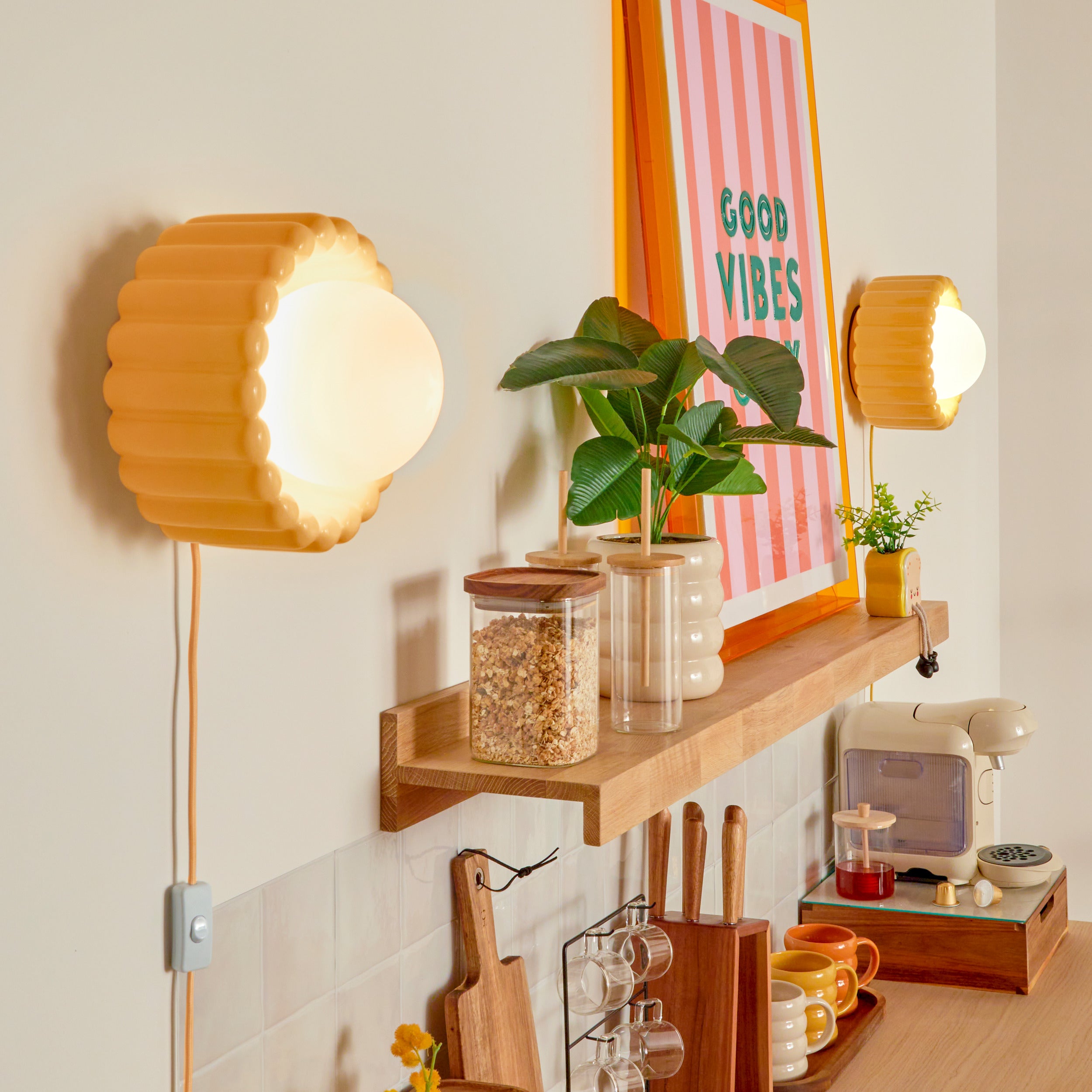 Atmosphera Lotta Wandlamp - Glas - Incl. lamp - Ø23xH20cm - Geel