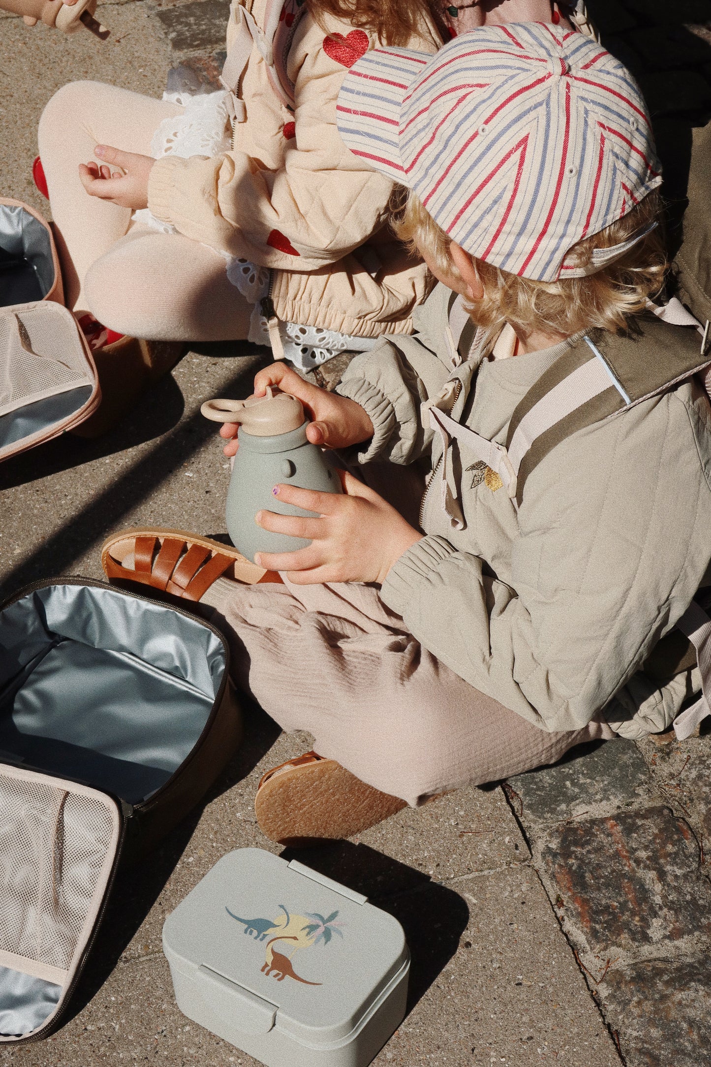 BEAU by Bo Konges Sløjd Clover thermo lunchtas + Koelelementen 3 stuks Kalamata