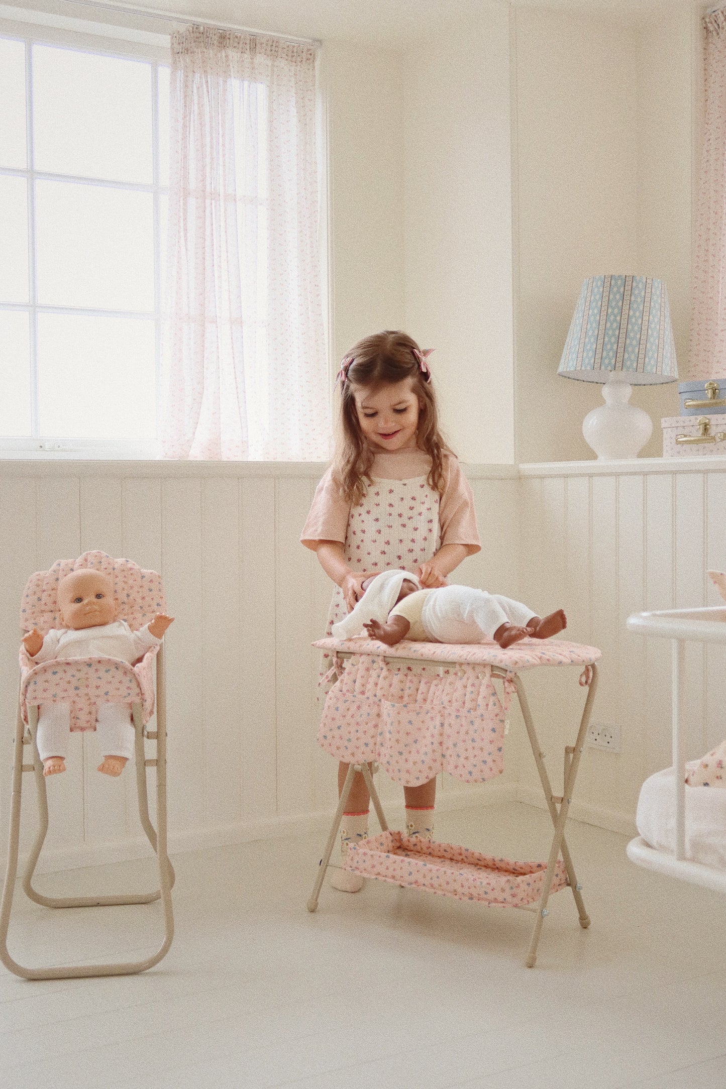 Konges Sløjd Doll Changing Table - Verzorgingstafel voor pop - Bloomie Blush