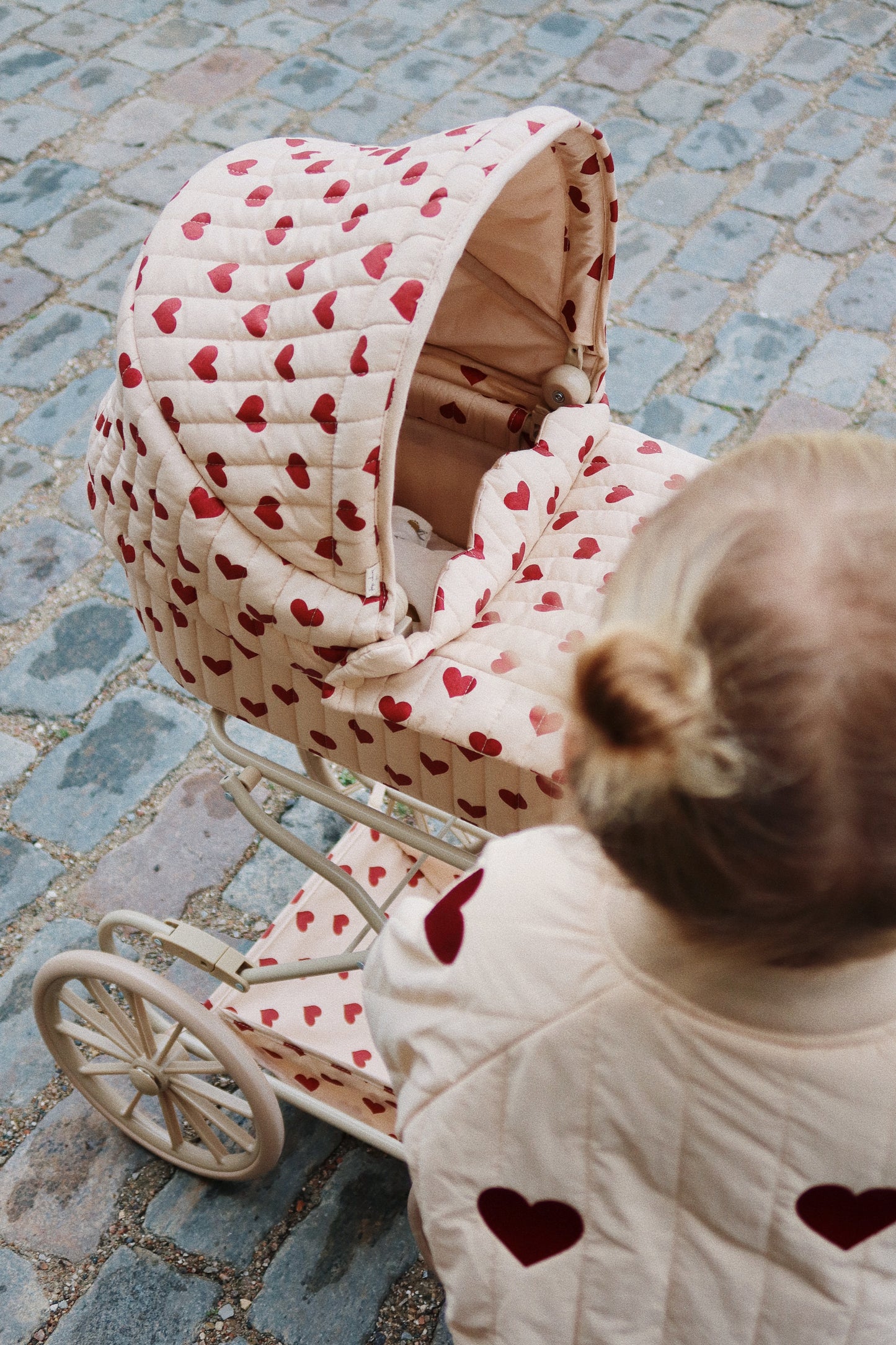 Konges Sløjd Poppenwagen/Doll Pram Vintage - Opvouwbaar - Amour Rouge