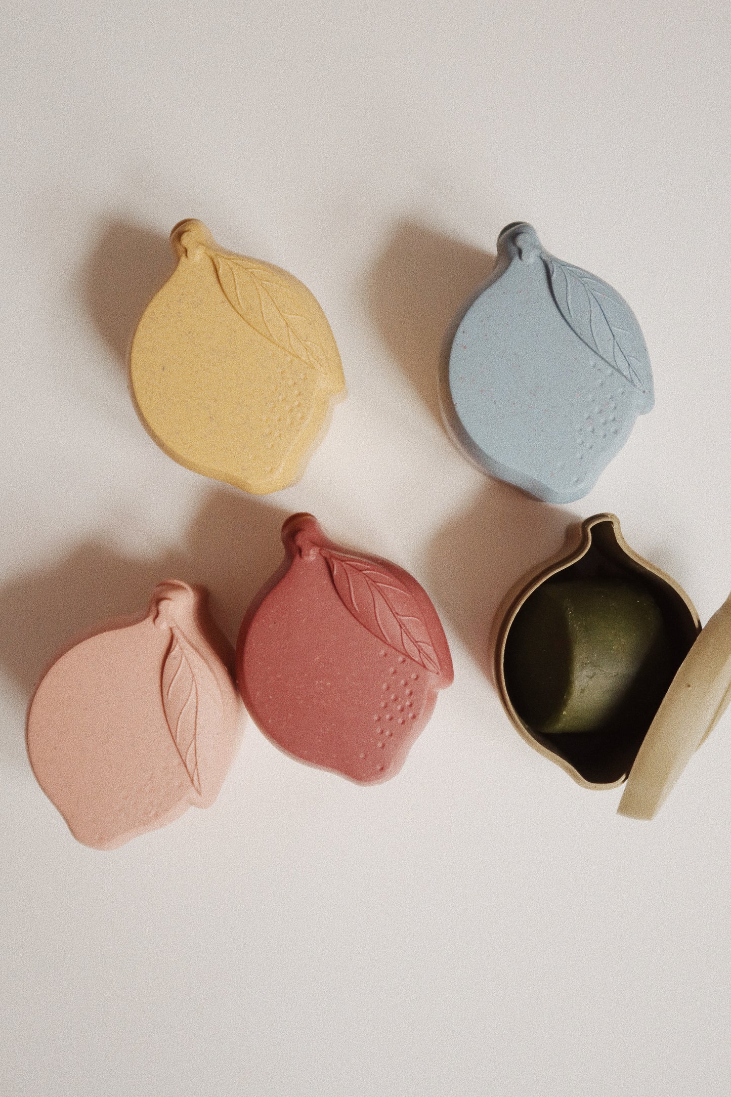 Konges Sløjd Play Clay/Play Dough in 5 different colors