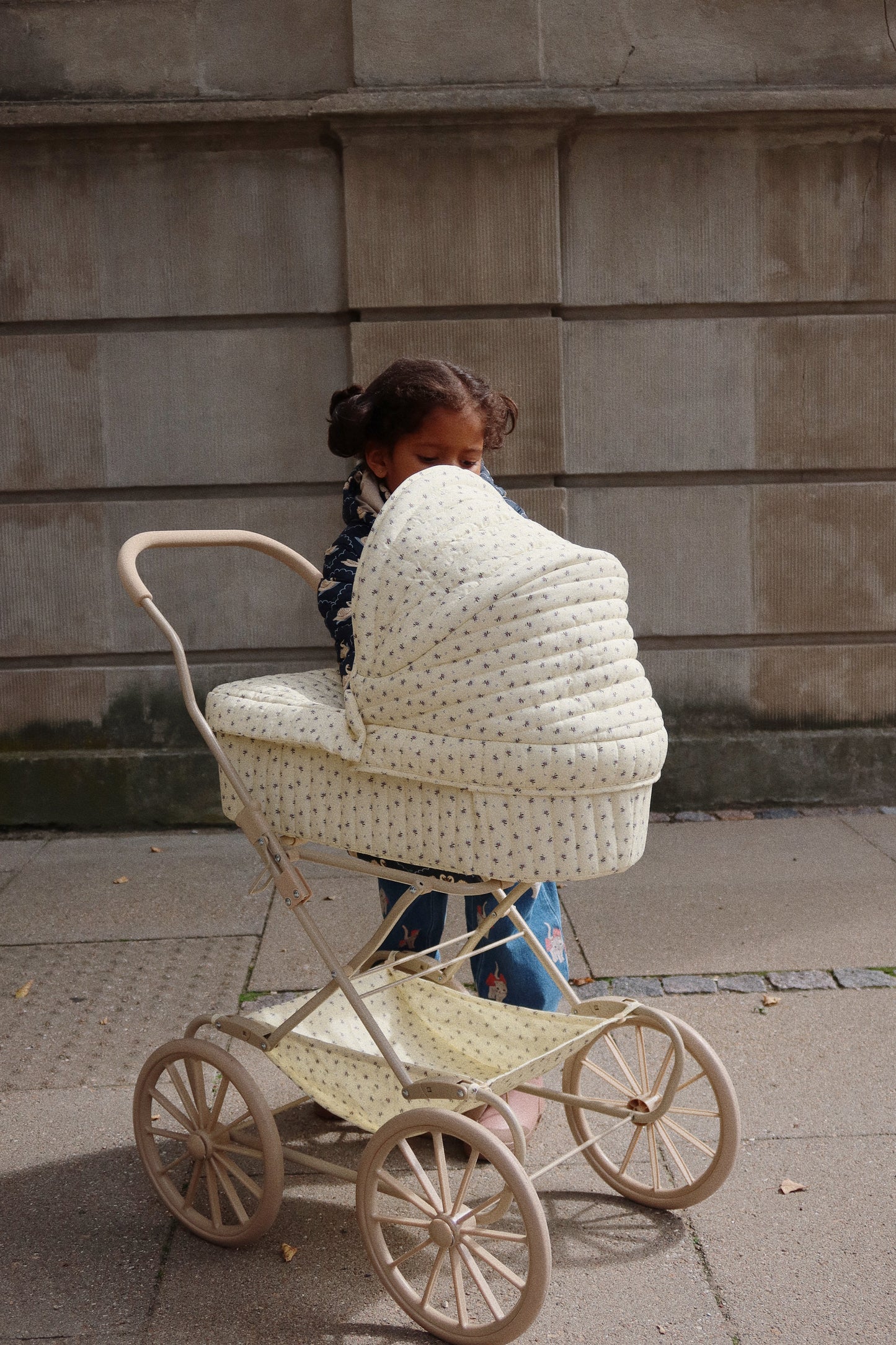 Konges Sløjd Poppenwagen/Doll Pram Vintage - Opvouwbaar - Point Blue Butter