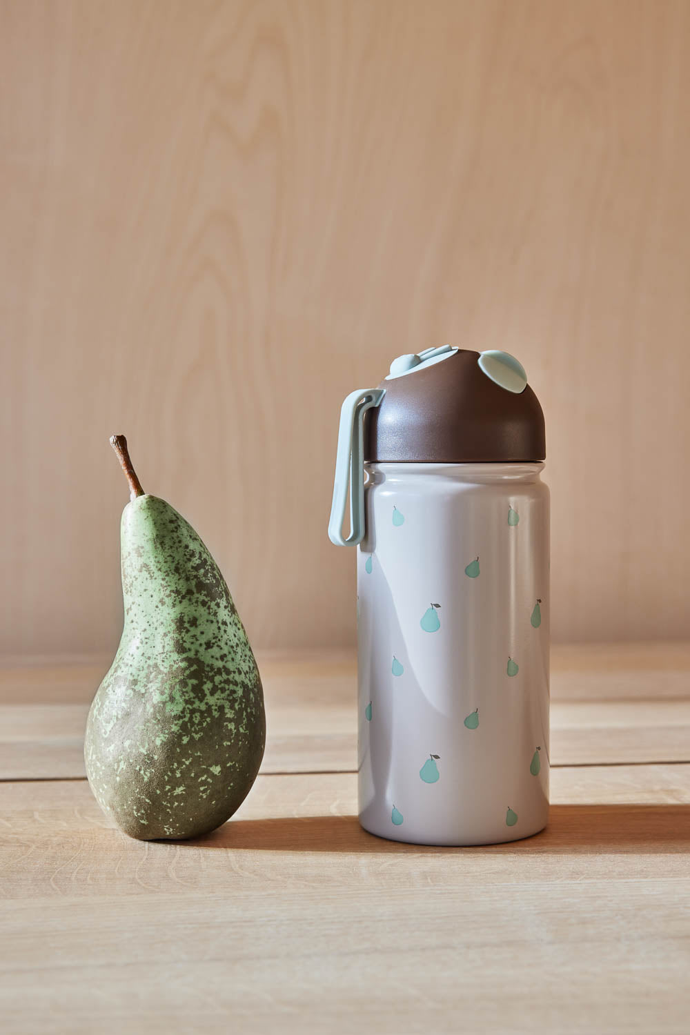 OYOY Yummy Drinking Bottle - Clay/Green