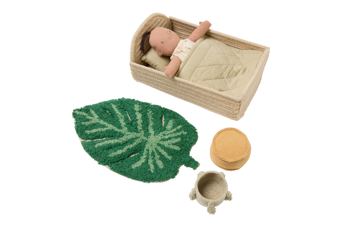 Lorena Canals Mini Ammi set - Tapijt, poef, opbergmand, bed, beddengoed en pop - Beige/Groen