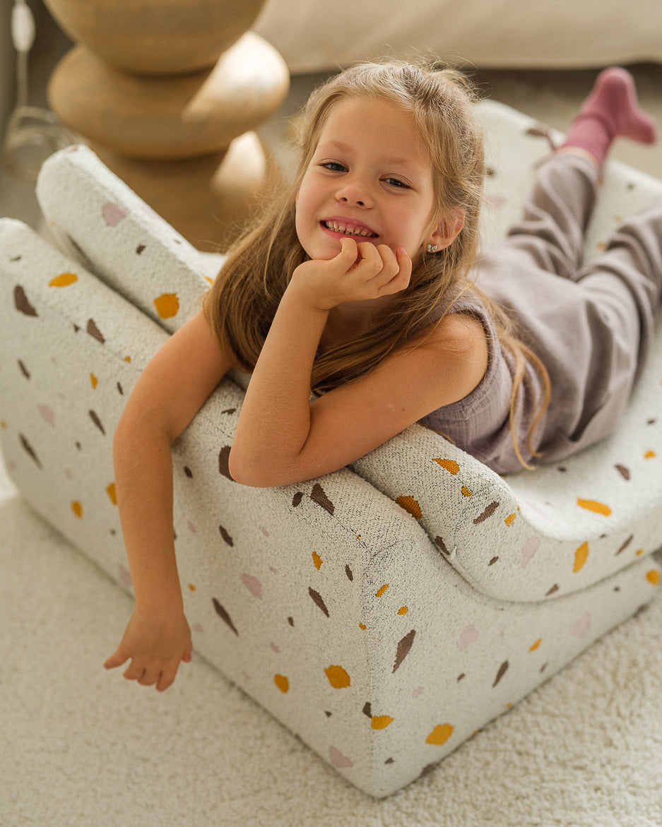 Wigiwama Teddy Moon Chair / Fauteuil - 80x65x55cm - Terrazzo Marble