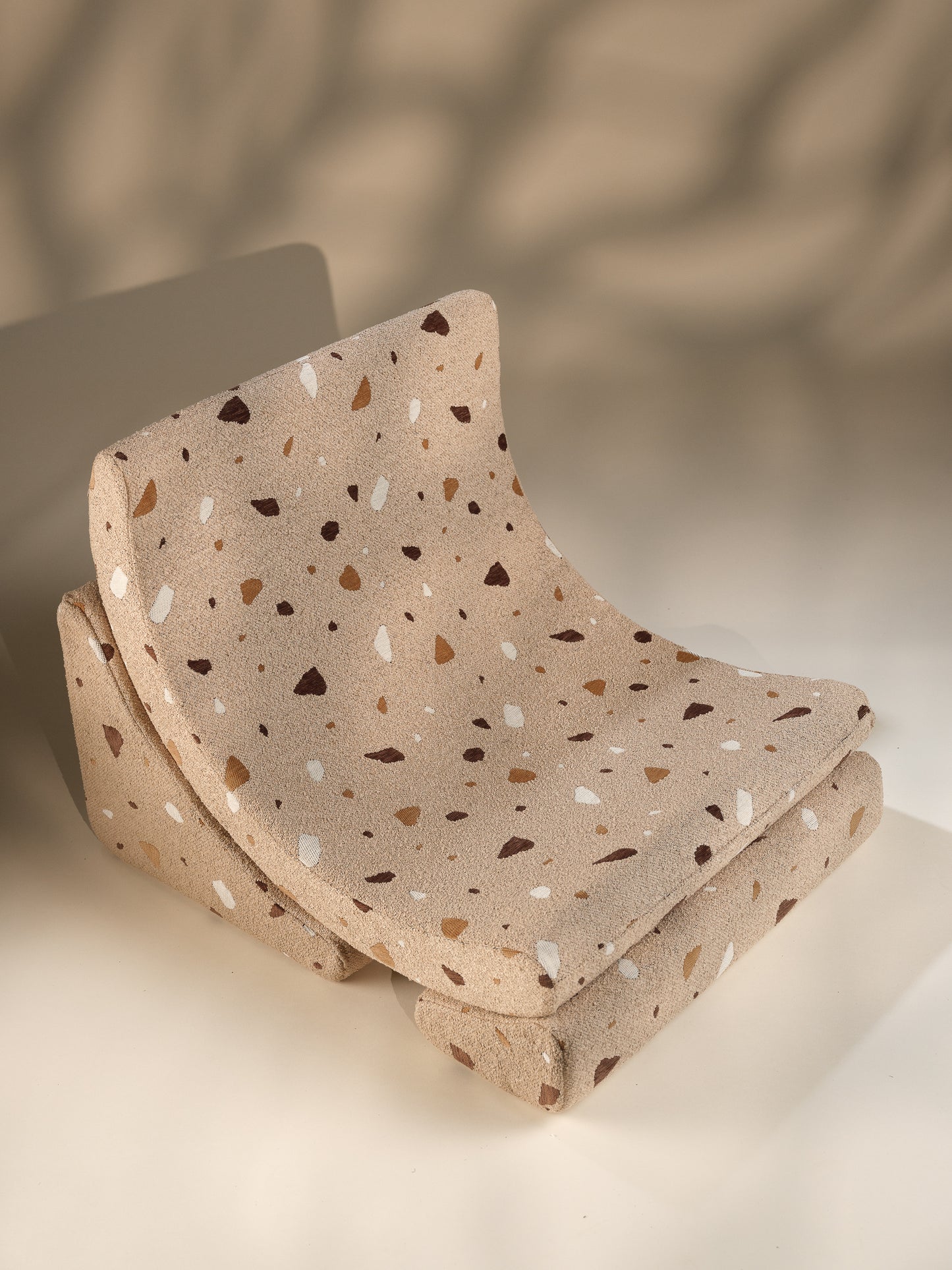 Wigiwama Teddy Moon Chair / Fauteuil - 80x65x55cm - Terrazzo Sand