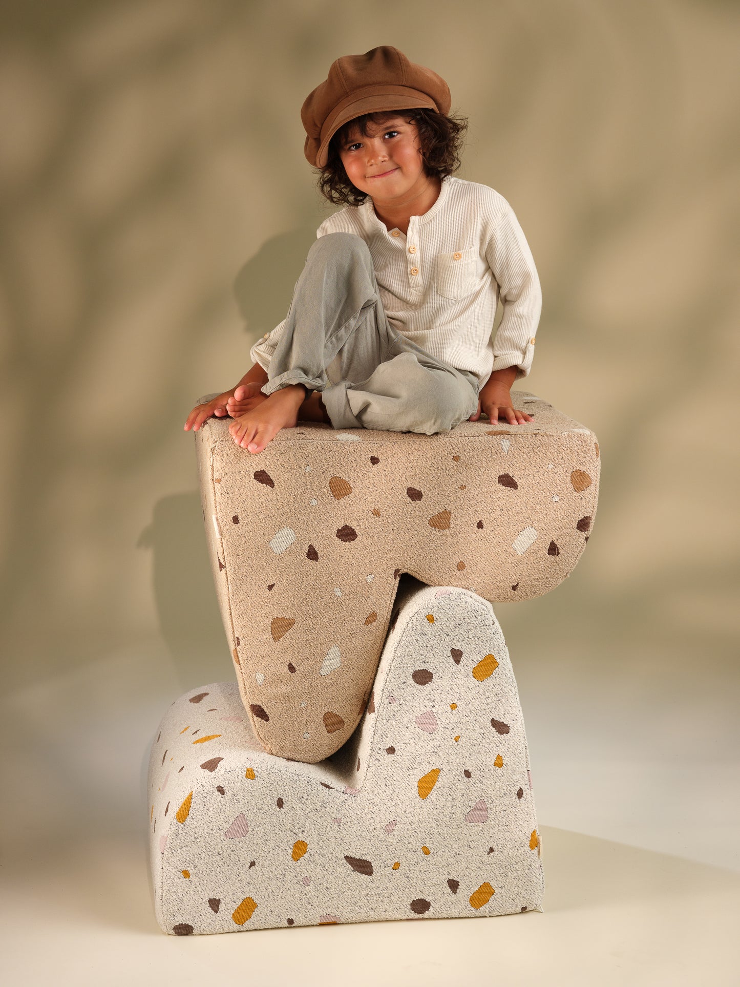 Wigiwama Teddy Cloud Chair / Fauteuil - 60x50x50cm - Terrazzo Marble