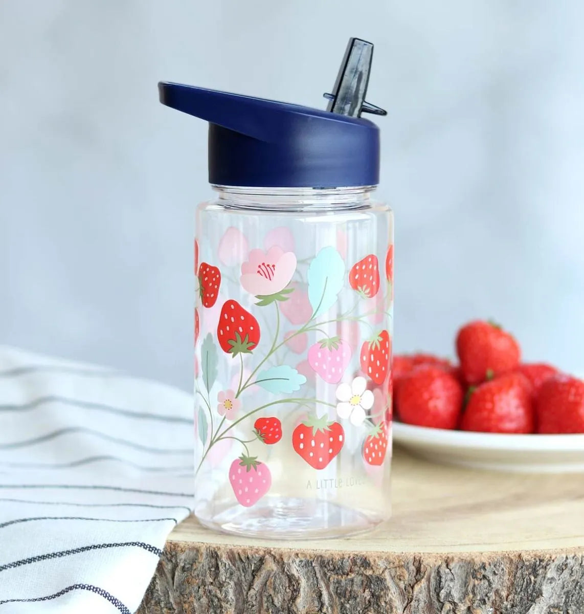 A Little Lovely Company Back to school set - Drinkfles / 4 Snackdozen / Lunchbox - Aardbeien