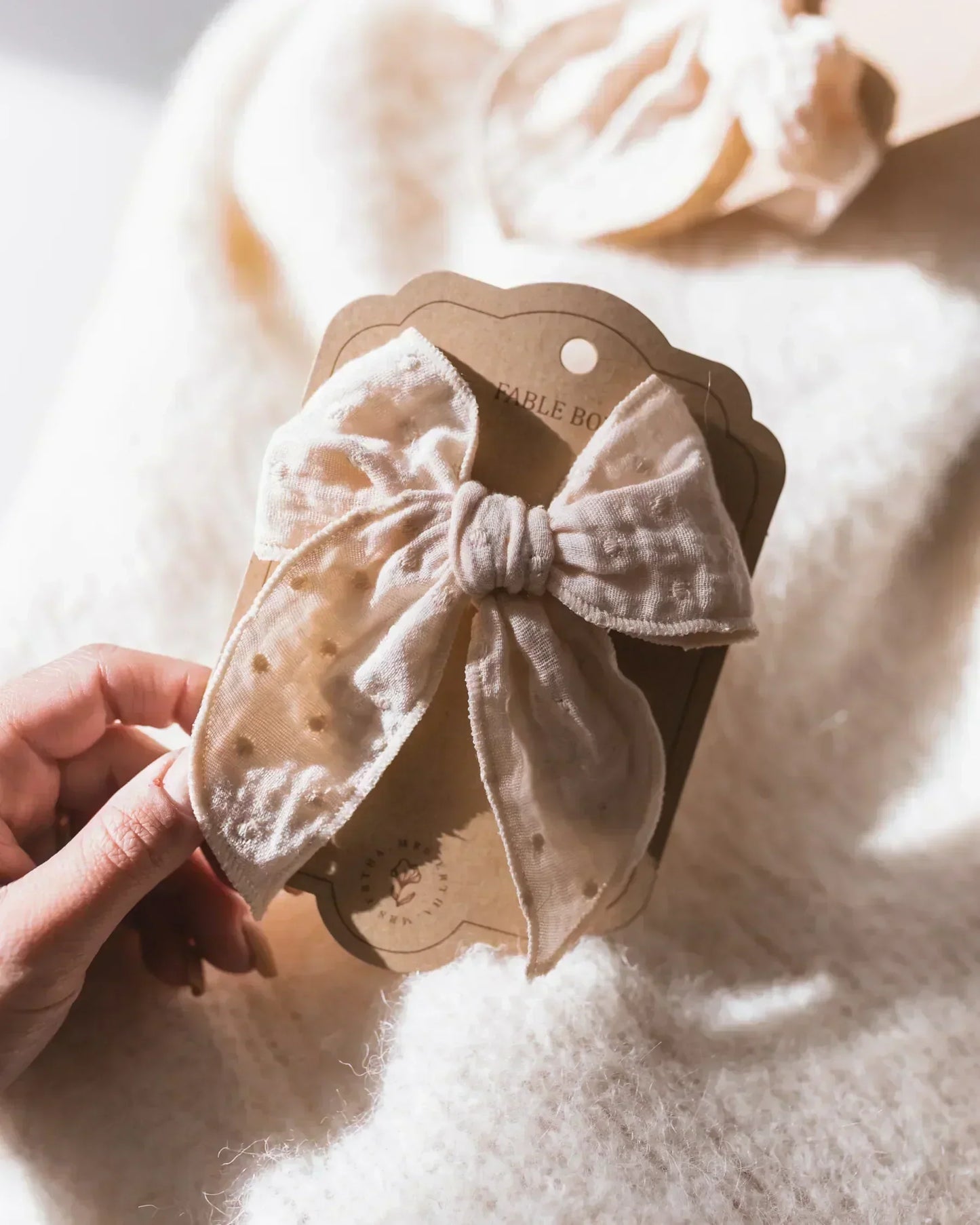 Barrette à cheveux Mrs Ertha Fable avec nœud - Taupe