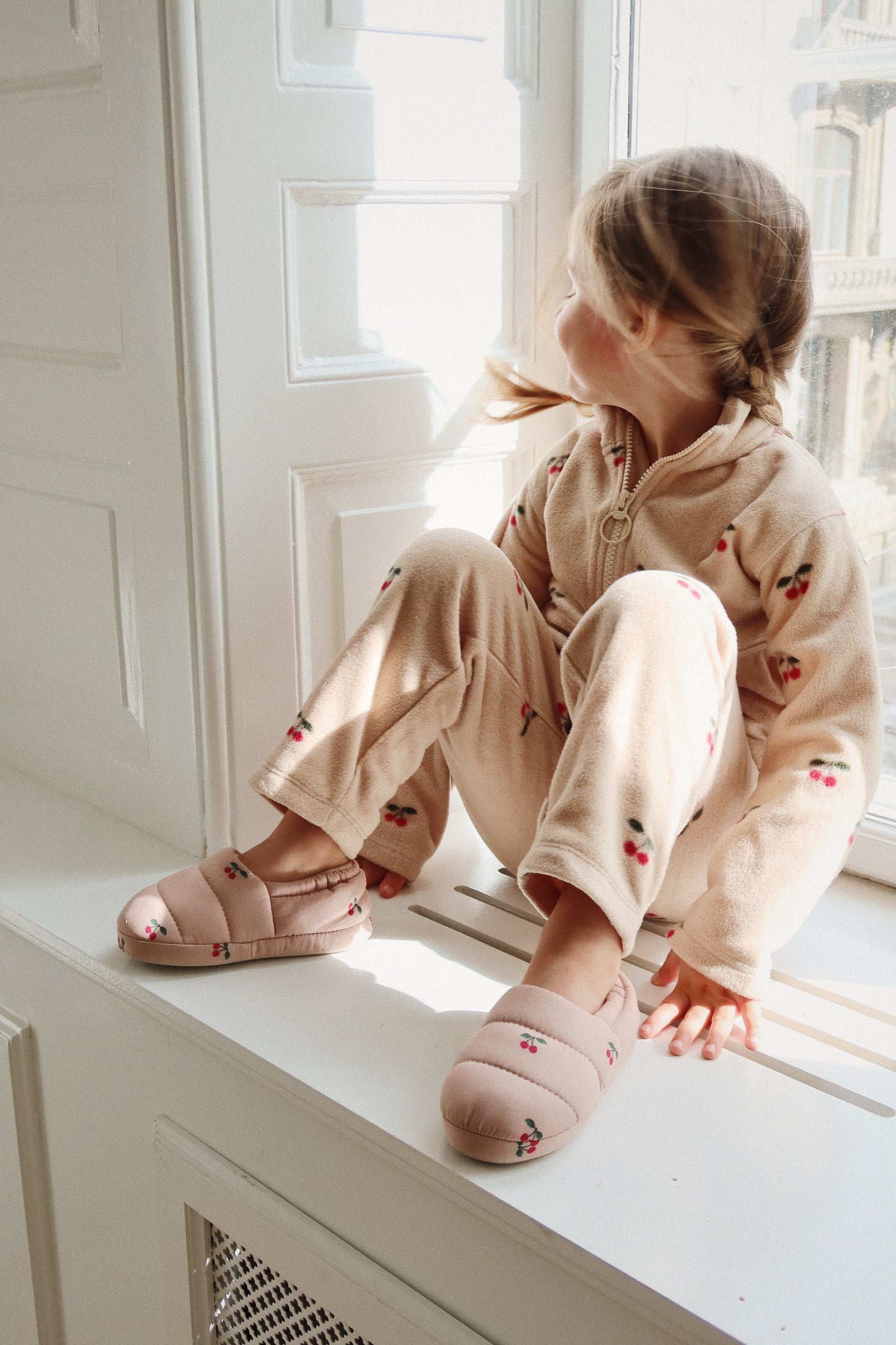 Konges Sløjd Globe Footies / Pantoffels - Cherry Blush