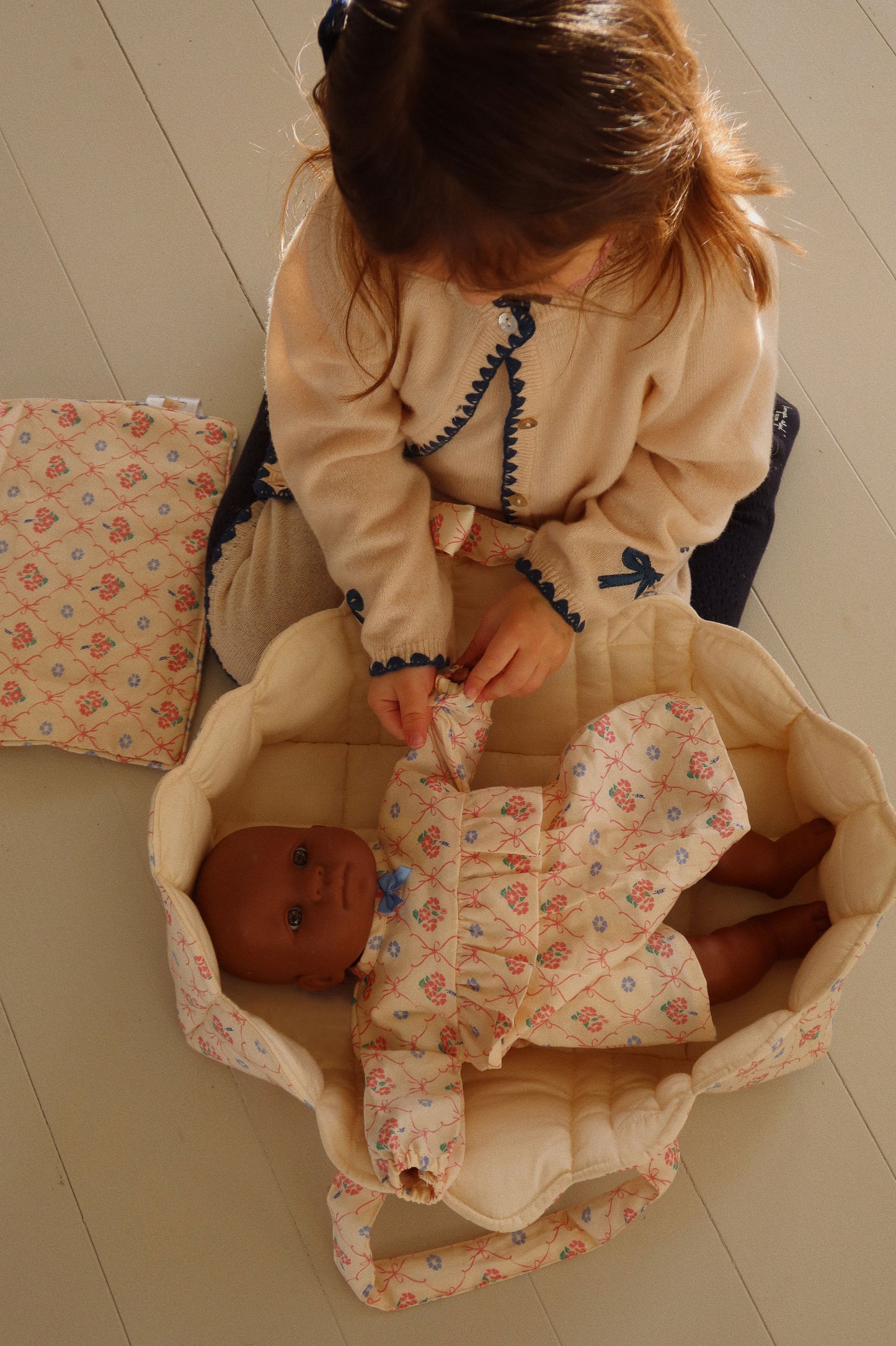 Konges Sløjd Doll Lift/Doll Basket - Coeur Bisous