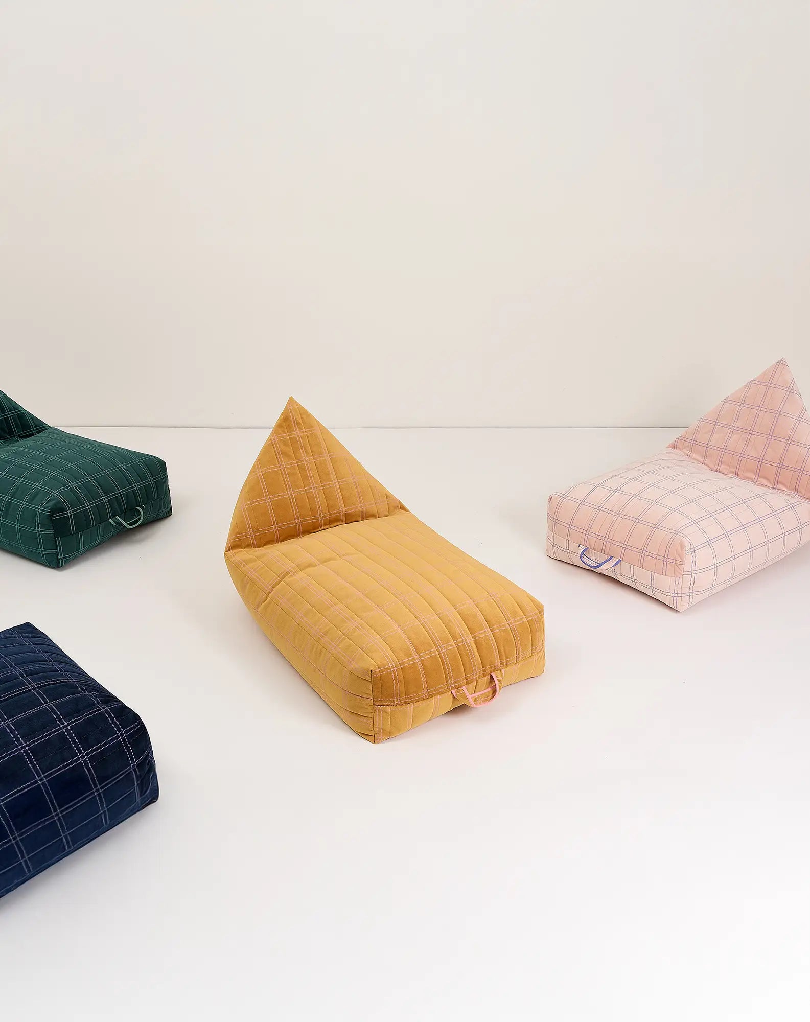 Nobodinoz Oasis Kids Zitzak - 60x109x60cm - Green Mint Windowpane