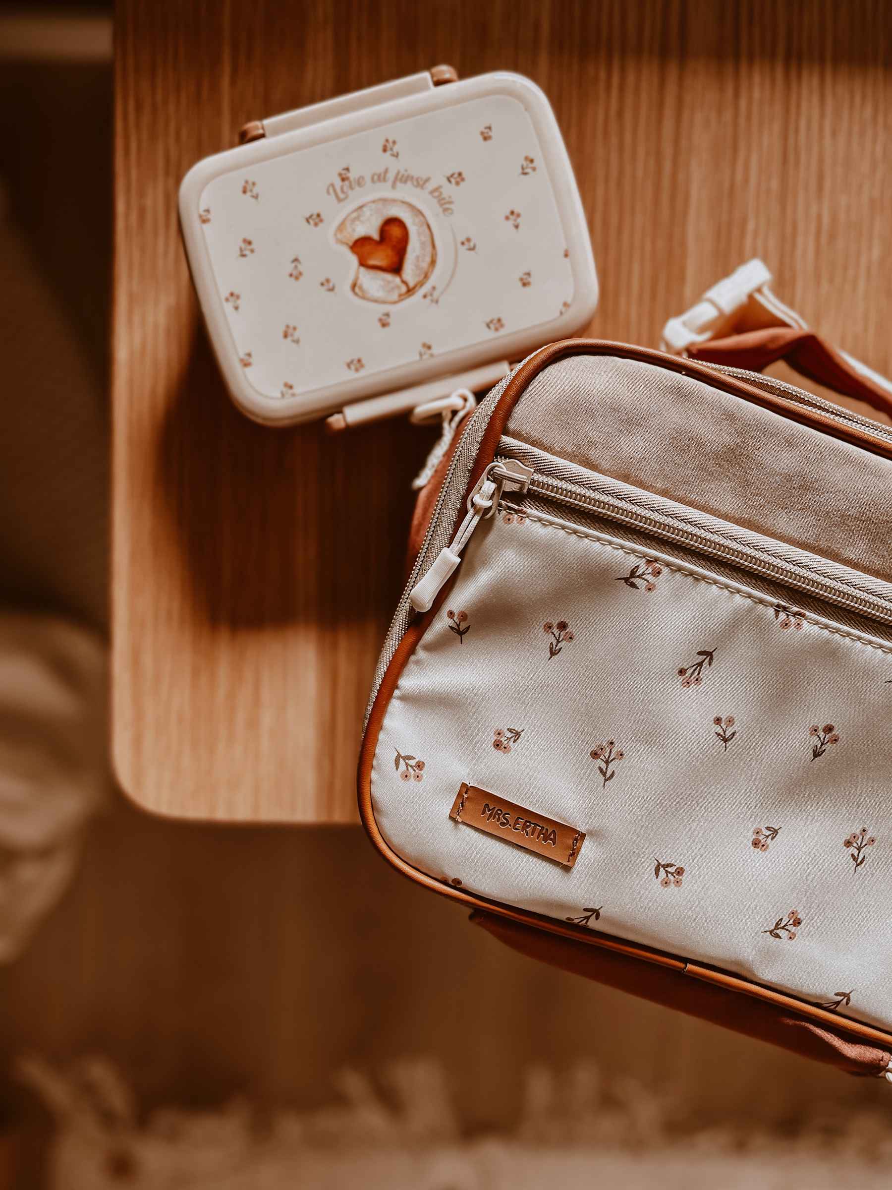 Konges Sløjd Clover Thermo Lunch Bag - Mahogany Rose