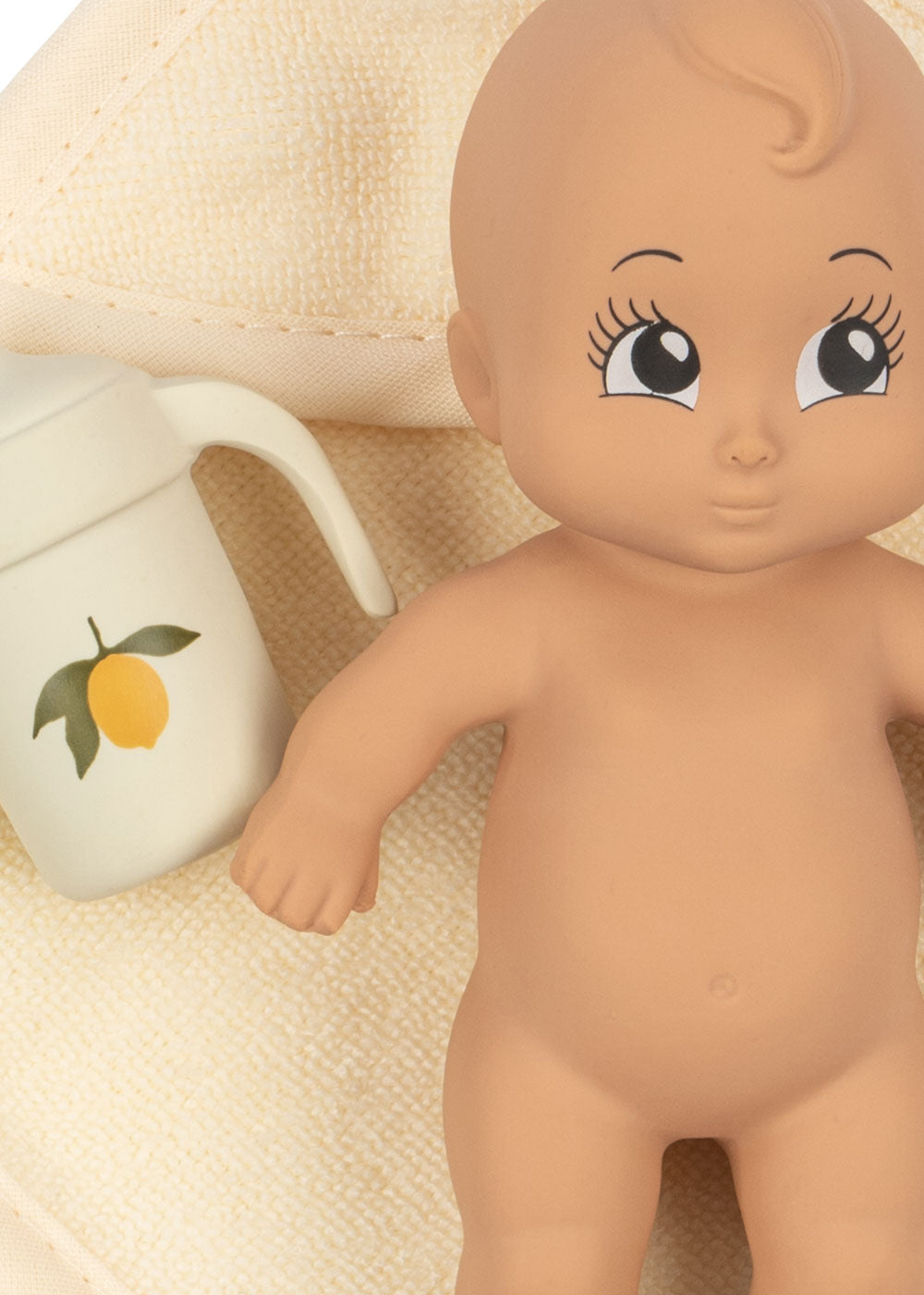 Konges Slojd Bath Buddy Badspeelgoed - Mini pop met Drinkfles en Handdoek - Niko