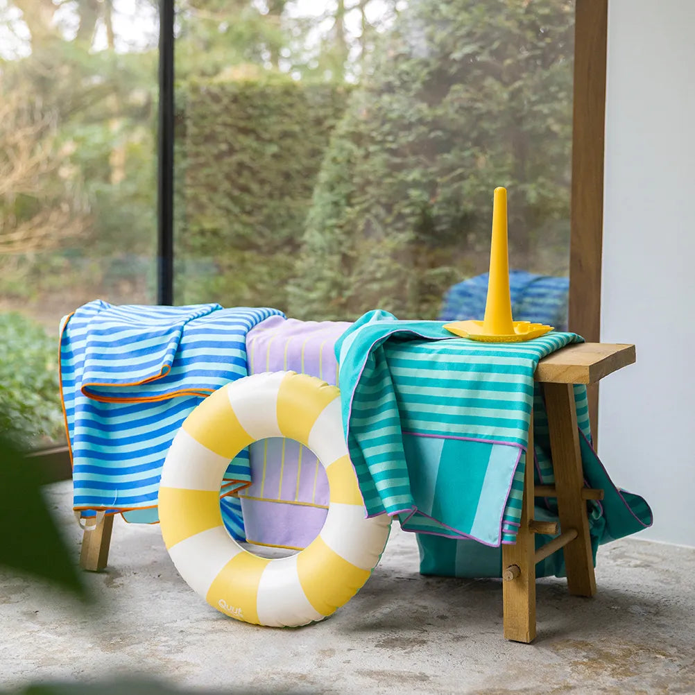 Quut Speel handdoek / Strandlaken On the Road XXL - 180x180cm - Blauw