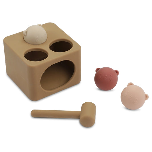 Konges Sløjd Hamster knockout - Almond - Silicone toy