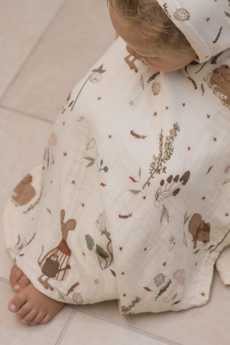 Poncho petite fleur de Moiuse - 60 X 60 cm - 1 à 3 ans - Tetra coton bio